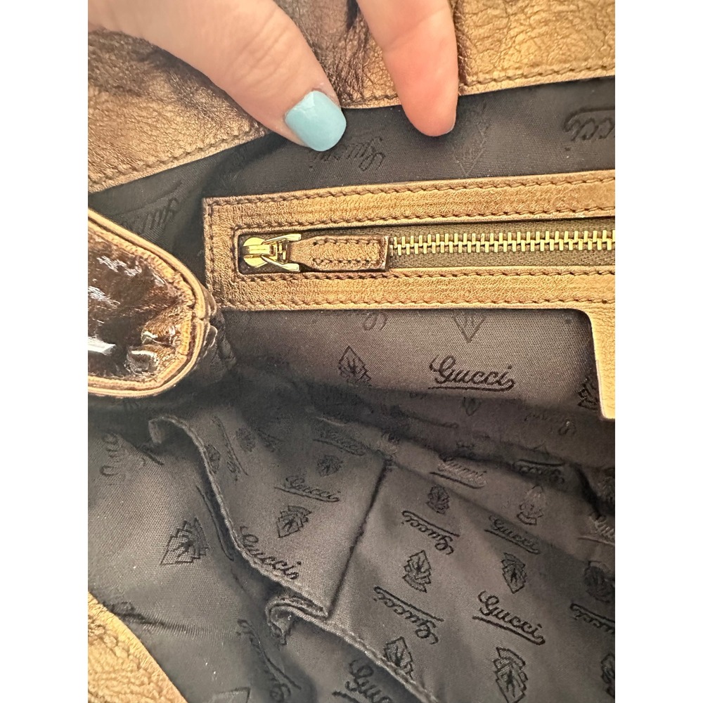 Gucci Hysteria Metallic Bronze Patent Leather Crest Clutch Bag 197015 - Picture 12 of 12